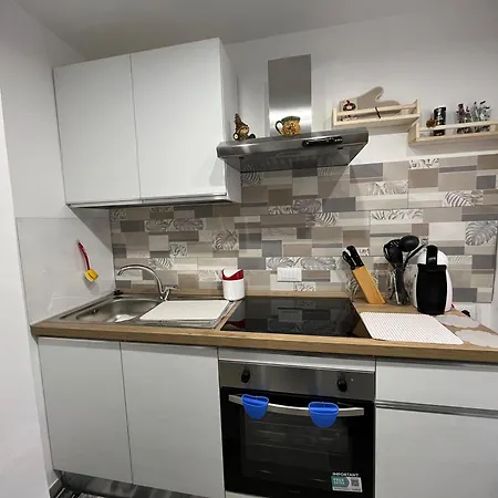 Via Col Vento * Савона